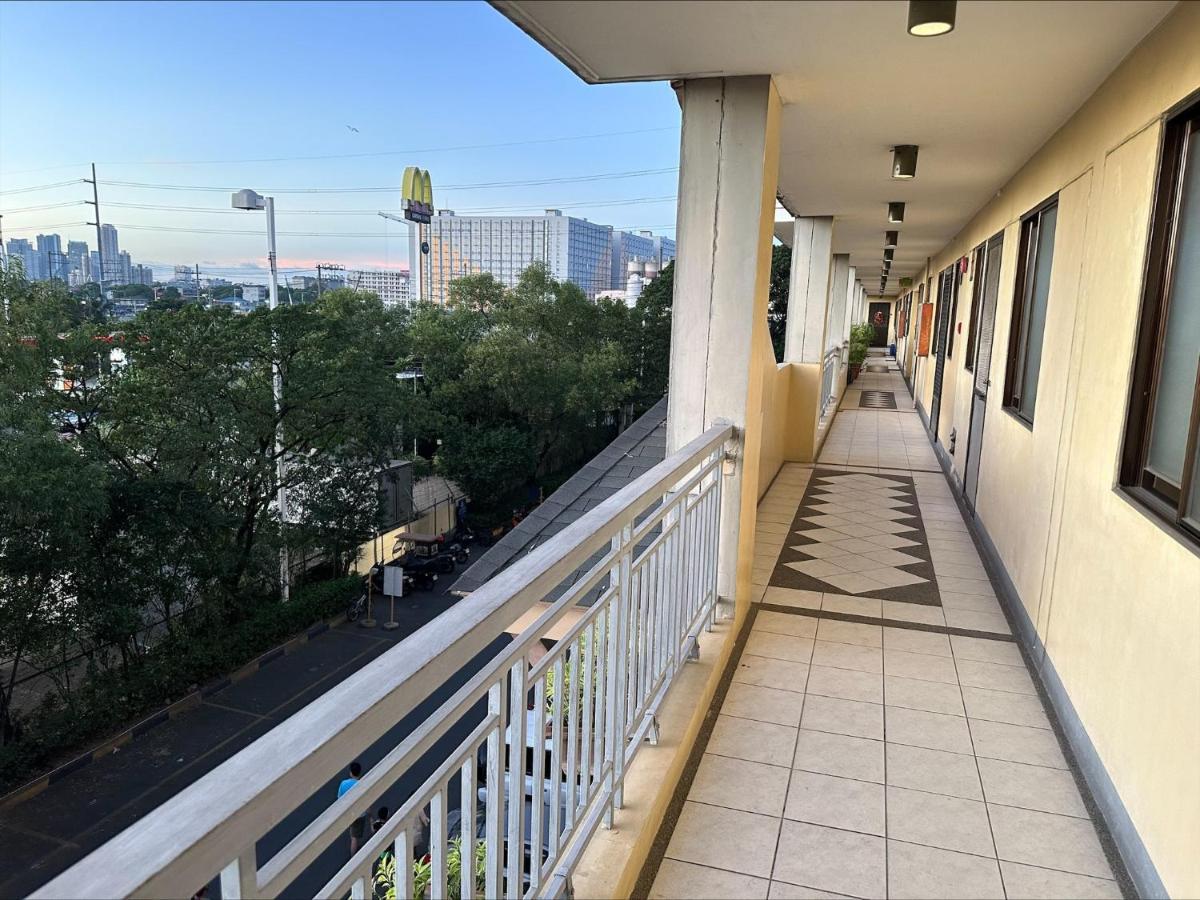 Apartamento East Ortigas Mansions By Ma Manila Exterior foto